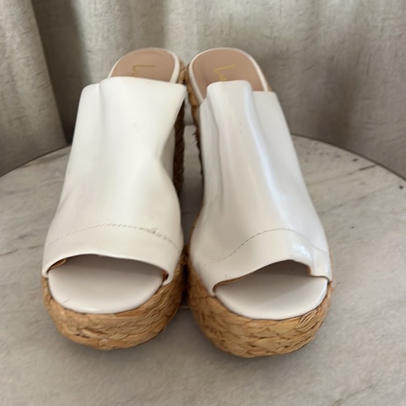LuLus White platforms - Picture 3 of 5
